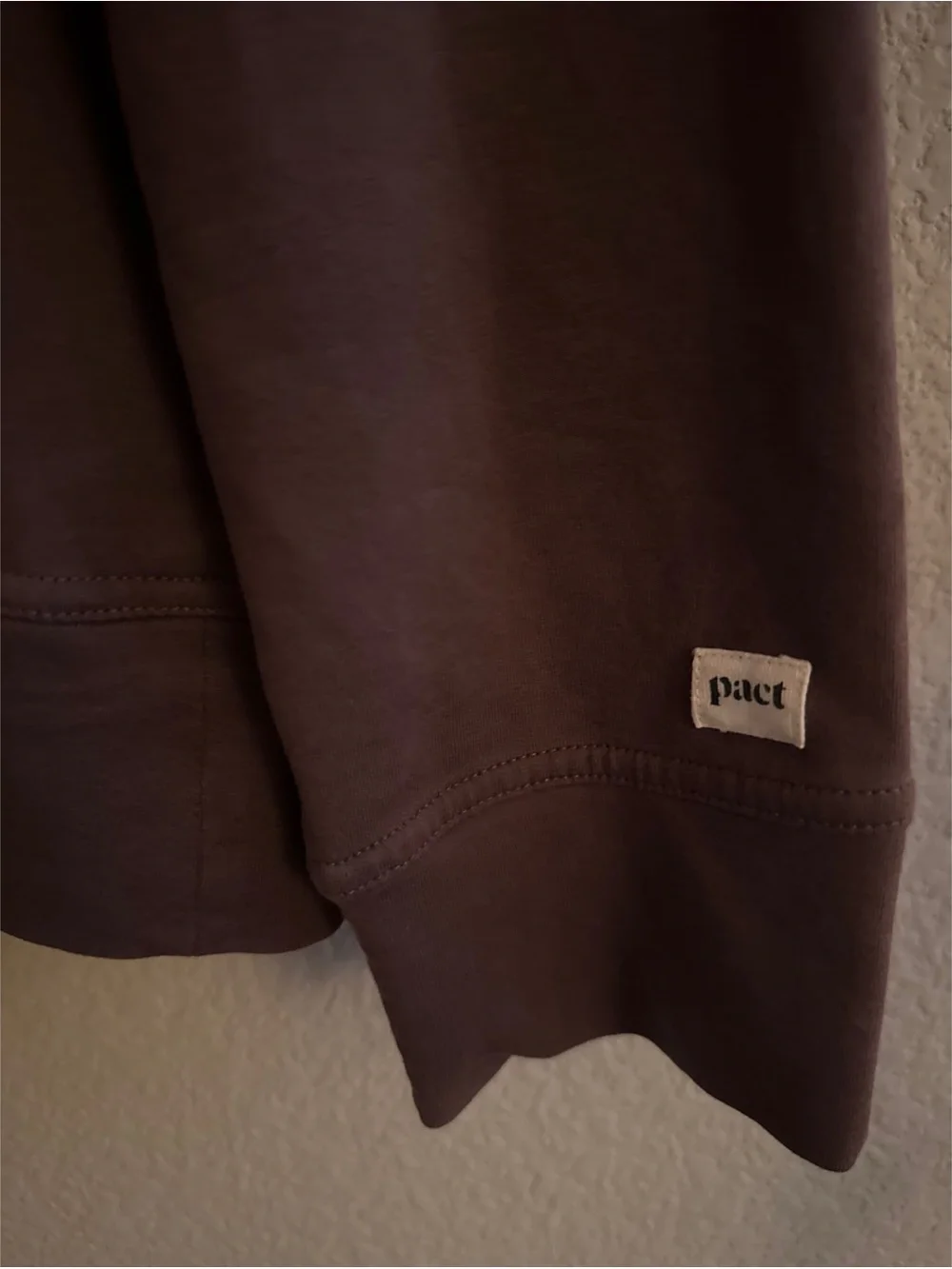 Pact Men’s Stretch French Terry Quarter Zip Sweatshirt Size Medium Dusty Brown